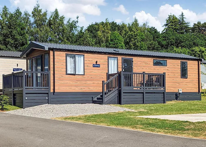 Stonewood Country Lodge